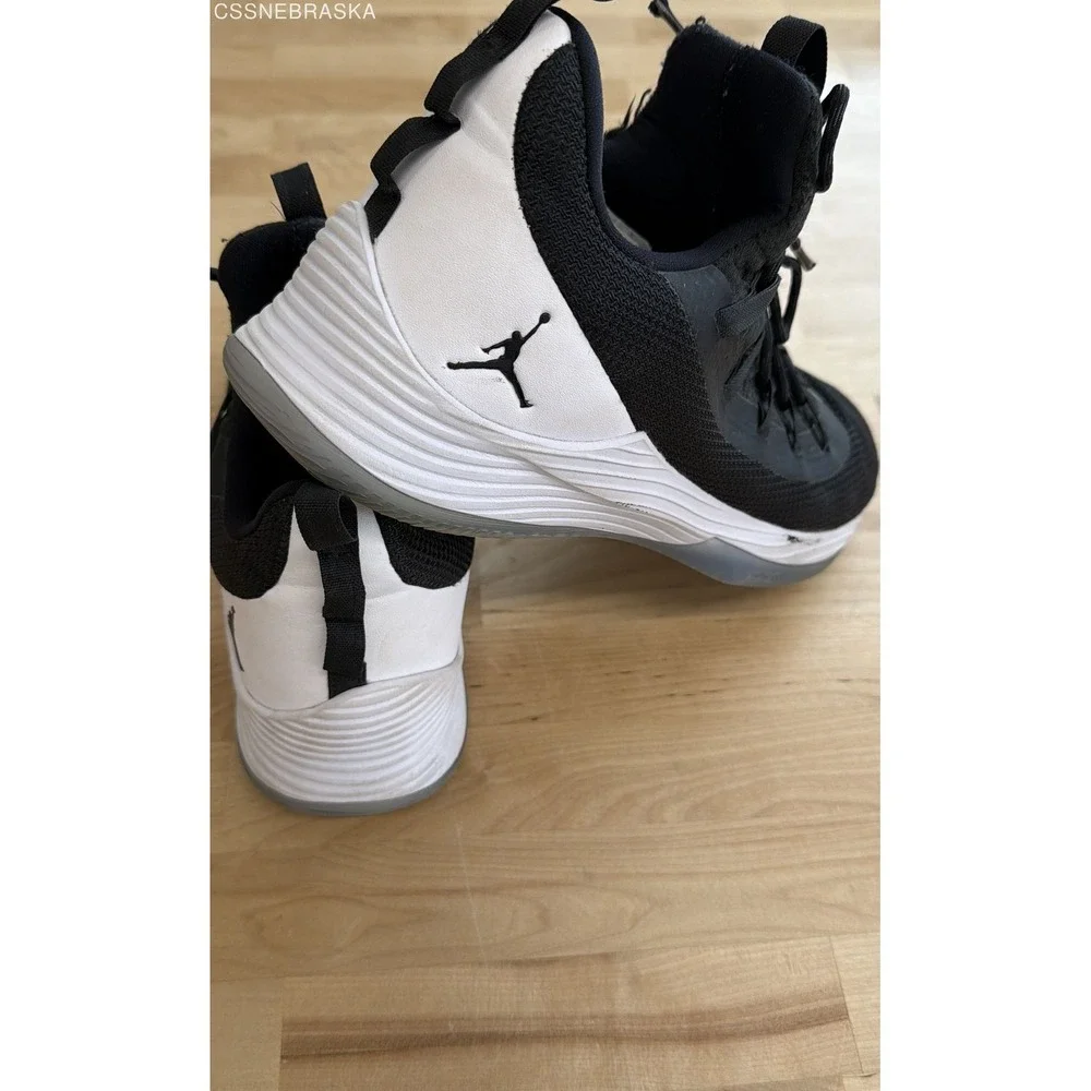 Jordan Ultra Fly‎ 2 Low Black White Basketball Sneakers Men's Size 10.5